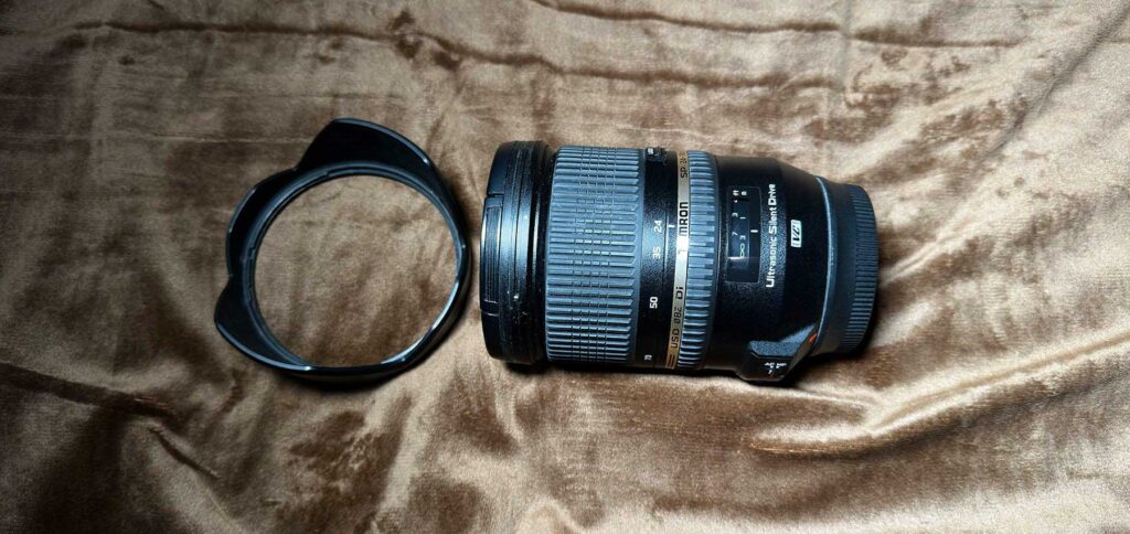 The pet photographers camera bag 24-70mm lens
